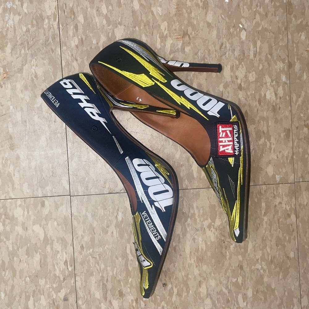 Vêtement racer heels size 41